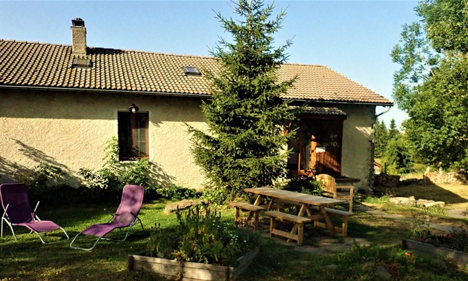 Saint-Front Cottage | A space of tranquility and relaxation