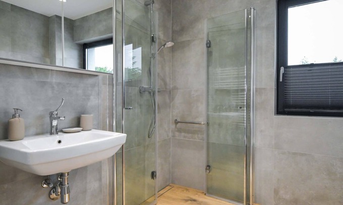 Oswiecim Apartment | A spacious apartment with a terrace. Equipped for people with disabilities.n