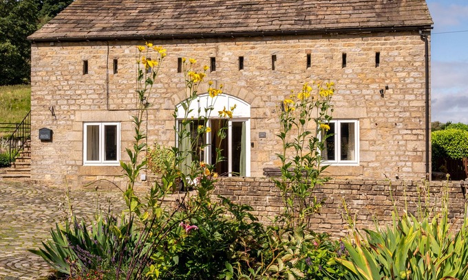 Lofthouse House | A spacious property with a focus on socialising with far reaching tranquil views of the dales
