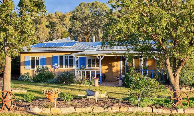 Ballandean Cottage | A Stanthorpe Getaway