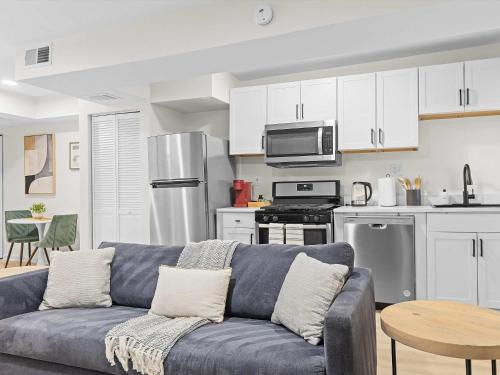 Trinidad Apartment | A Suite 2-BR DC Getaway Close to Union Market