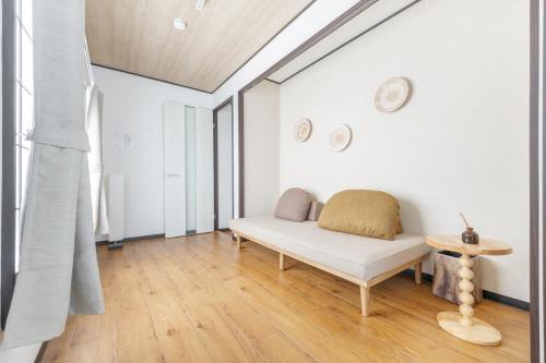 Minamiotsuka Apartment | A unique cozy townhouse perfect for up to 5 guests