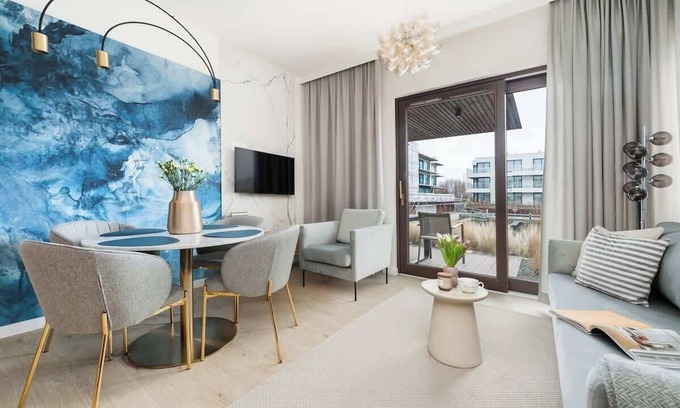 Orlinki Apartment | A unique stay in a modern seaside marina