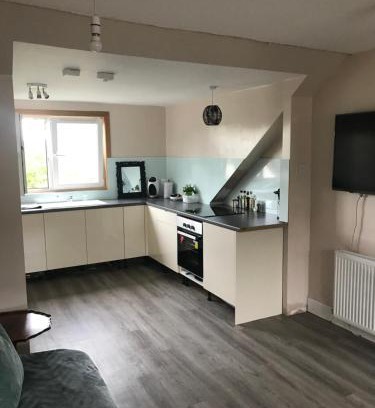 Dunfermline Apartment | “A Wee Pad in Dunfermline”