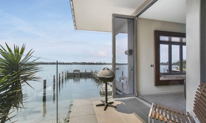 Metung Apartment | A Window on the Bay - Metung
