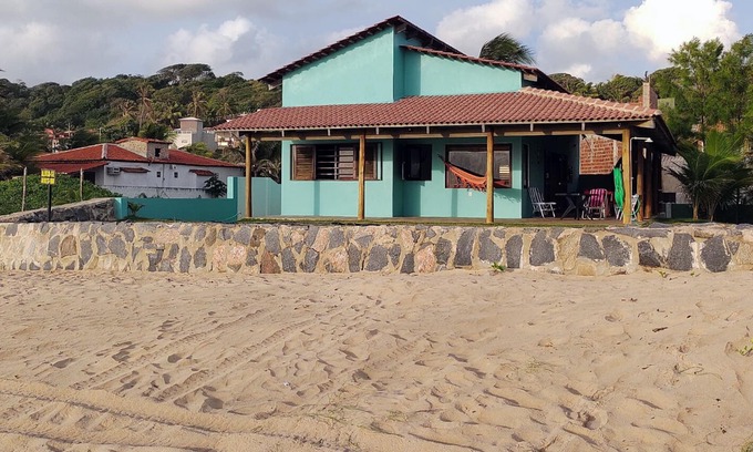 Baia Formosa House | A window to the sea at Sagi Beach