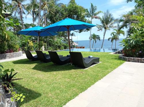 Tulamben Villa | Absolute Beachfront, Paradise, 3BR Villa with Private Pool on 1200m2 of Tropical Land