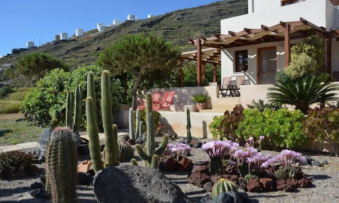 Imerovigli House | Absolute Peace in a beautiful setting - south villa