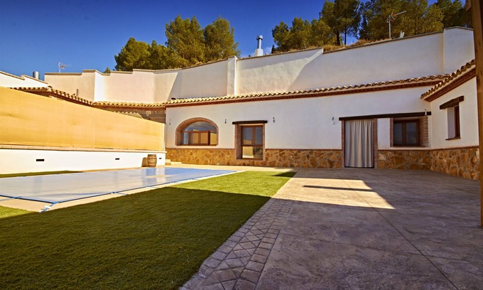 Cortes de Baza Cottage | Abuela Maria cave house