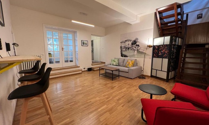 Historic Center House | Accanto alla piazza