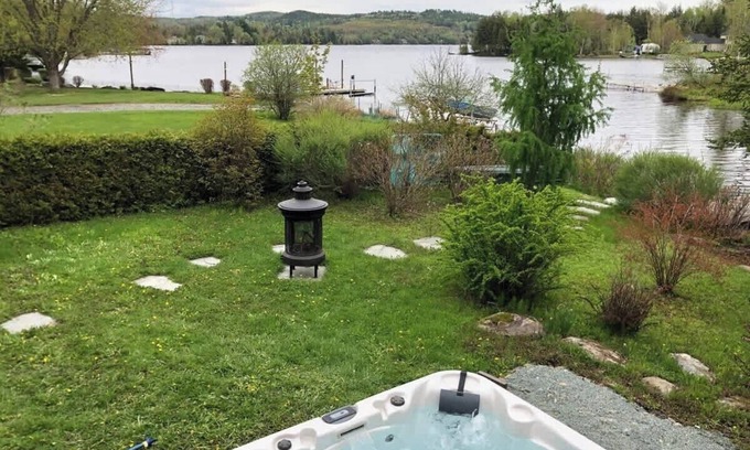Racine Ski Chalet | Access to Lake Brompton - Spa - Pure Évasion