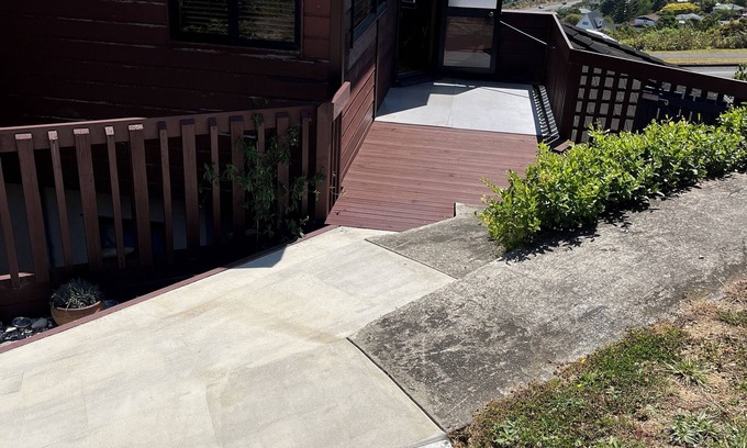 Tawa Bed & Breakfast | Accomodation for 5, plus a baby cot - pets by arrangement