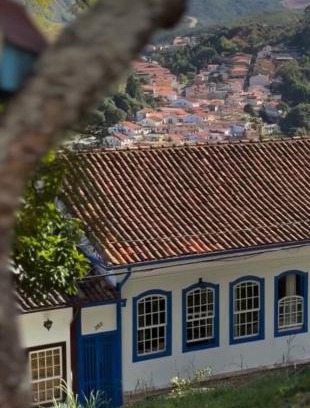 Ouro Preto Hotel | Acomodação Bicentenária - qrts parte baixa da casa - Rua Casa da Ópera