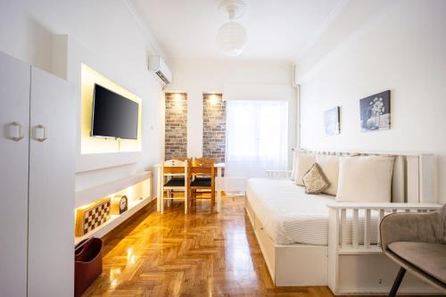 Koukaki Apartment | Acropolis Delux 1st FLR Aprt up 4 guests by LODGESPOT