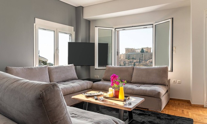 Kinosargous Apartment | Acropolis Eclipse Minimal
