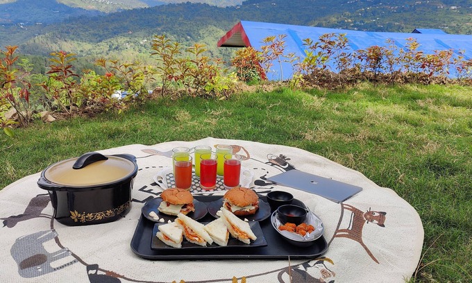 Almora Hotel | Adaara Retreat
