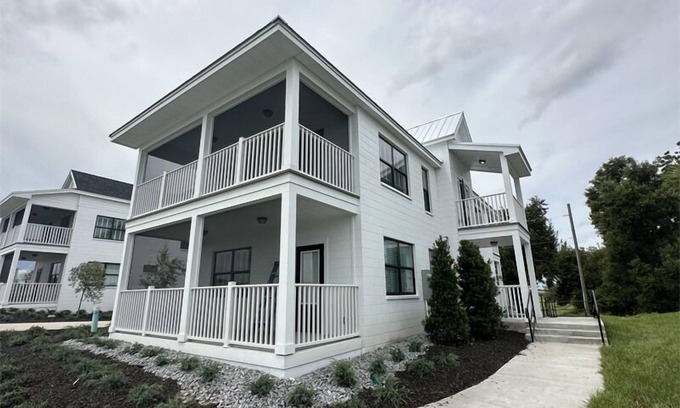 Lake Alfred Cottage | Adams Estate - Burton #2A