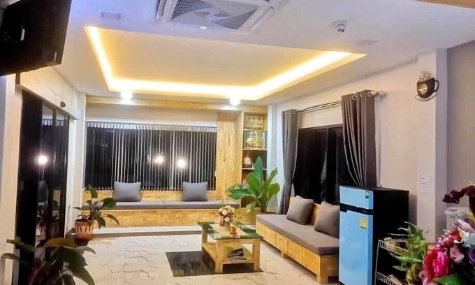 Warin Chamrap Hotel | Add Ubon Hotel