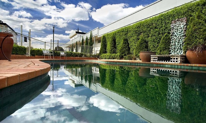 Geelong Hotel | Admiralty Inn