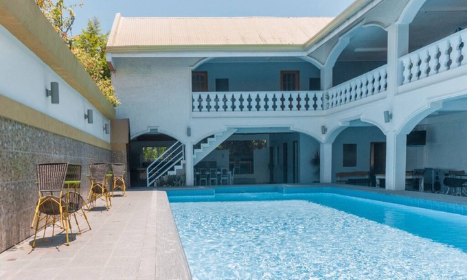 Pansol Villa | ADMIRIA 1 Resort can be used for intimate/small/family occasions/parties.