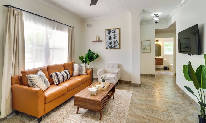 Crescent Beach Condo | Adorable Cocoa Beach Condo: Walk to the Ocean!