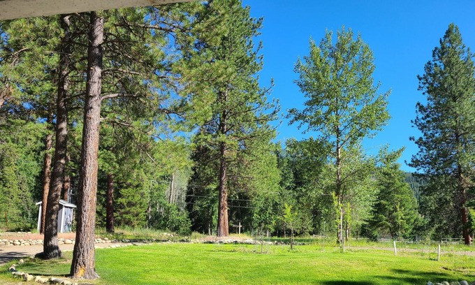 Okanagan-Similkameen Cottage | Adorable Cottage in country setting