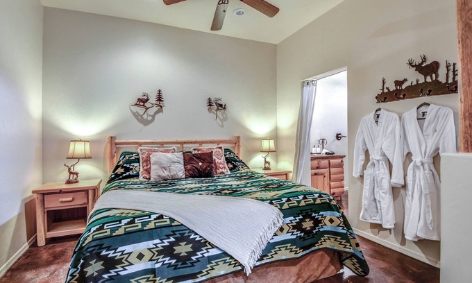 Casa Grande House | Adorable Relaxing Casita with private entry&porch