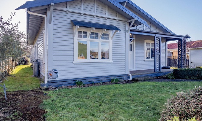Raetihi House | Adventure Base - Raetihi Holiday Home