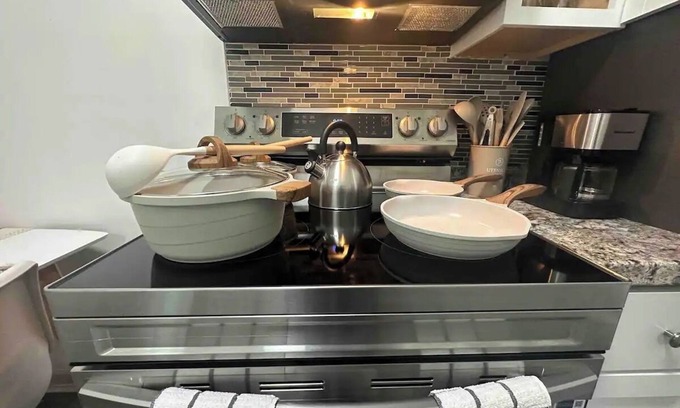 Rotterdam Apartment | Affordable Stay in Schenectady-A1