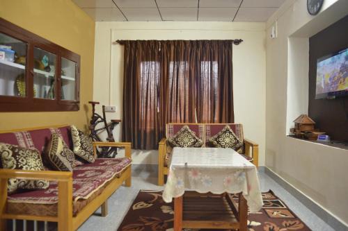 Madikeri House | Agasthya Homestay - With Kitchenette