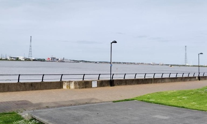 Greenhithe Apartment | Agility court