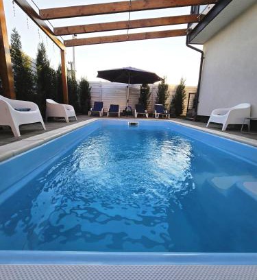 Tunari Apartment | AGrey frame Residence Villas