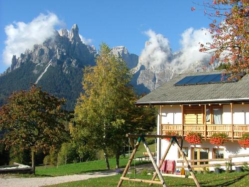 Primiero San Martino di Castrozza House | Agritur Dalaip dei Pape