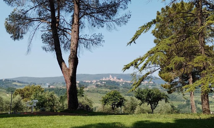 San Gimignano Apartment | Agriturismo Poggio Rotondo
