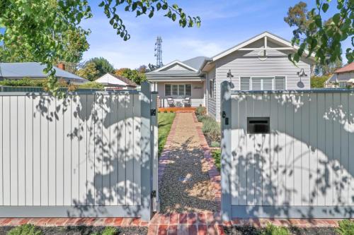 Mansfield House | Ailsafield - Home in the heart of Mansfield