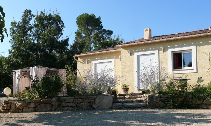 Les Arcs-sur-Argens Cottage | Air-conditioned house, 53m2, 4 pers. quiet, 5000m2 land, salt pool