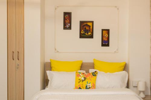 Viman Nagar House | Airport Aura 5 Min Walk to Airport