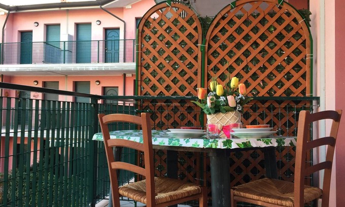 Rosapineta Apartment | Airy apartment with balcony - Beahost