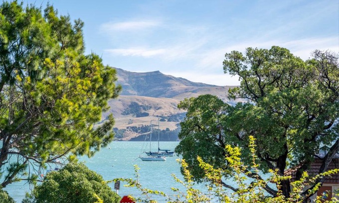 Akaroa Apartment | Akaroa Rendezvous - Akaroa Holiday Apartment