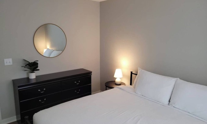 South Central Omaha Apartment | Aksarben Gem-Easy access to I-80