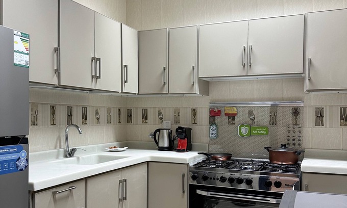 Riyadh Apartment | Al-Mutamarat A-5 Timeless History AG76