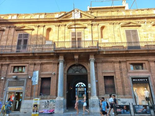 Ruggero Settimo Apartment | Al Palazzo Del Principe al Massimo