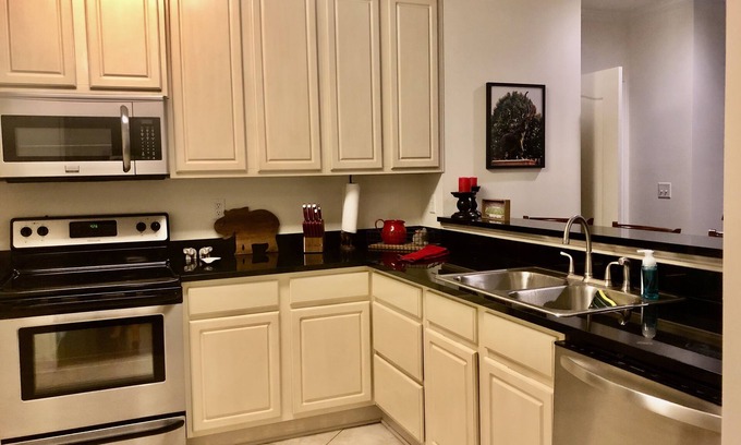 Tuscaloosa Condo | AlabamaVictoryGetaway