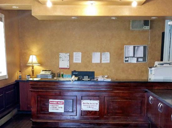 Fox Creek Hotel | Alaskan Motel