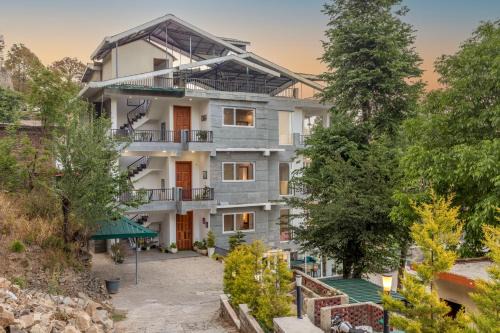 Kasauli Apartment | Alaya Stays Live Life 2BHK Apartment in Kasauli