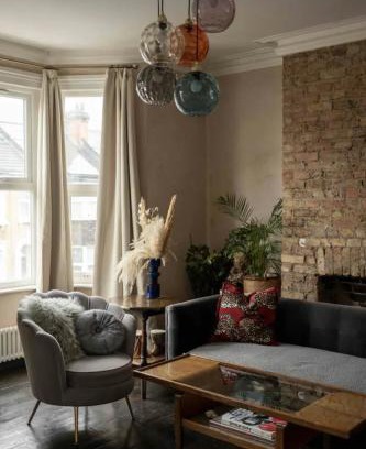 Harlesden Apartment | Alba's Den - A creative sanctuary in NW10 London