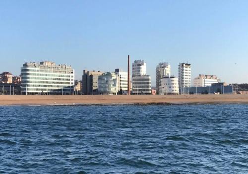 Distrito Oeste Apartment | Albatros - PRIMERA LINEA DE PLAYA - WIFI GRATIS