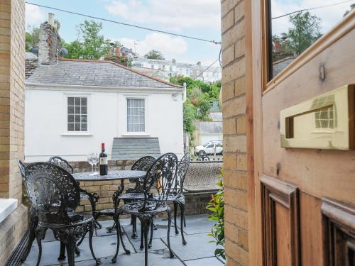 Looe House | Albert House