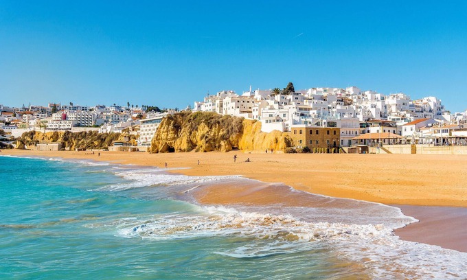 Salgados Apartment | Albufeira Salgados Beach 2 by Homing