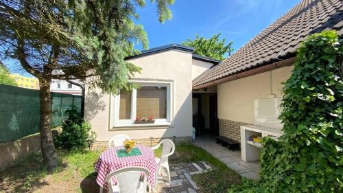 Unhost House | ALEX-ASIE-EU penzion